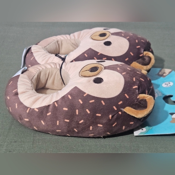 Squishmallow hedgehog slippers kids size 13/1 - Picture 9 of 9